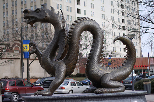 ドラゴンの彫刻